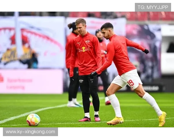 德甲莱比锡外线连环冲击,门前收获多次威胁:速度与错位打击的极致演绎